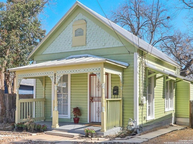 view of front facade with a porch