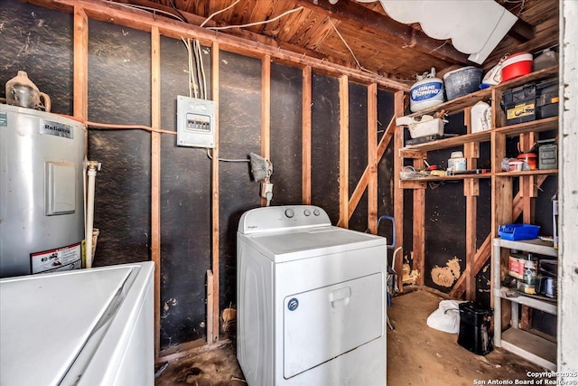 laundry room with washer / dryer