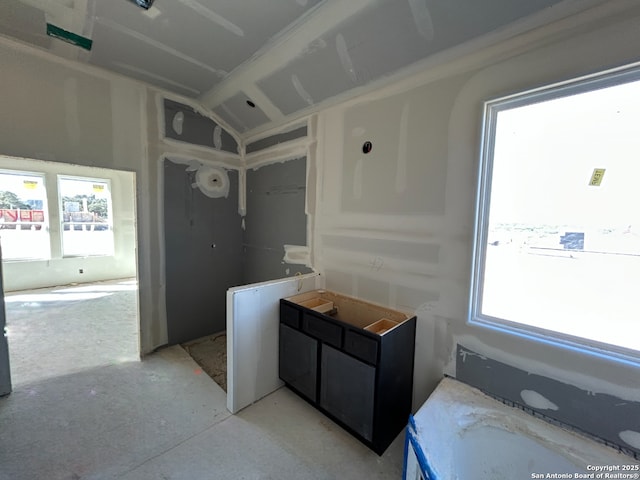 laundry room with a healthy amount of sunlight