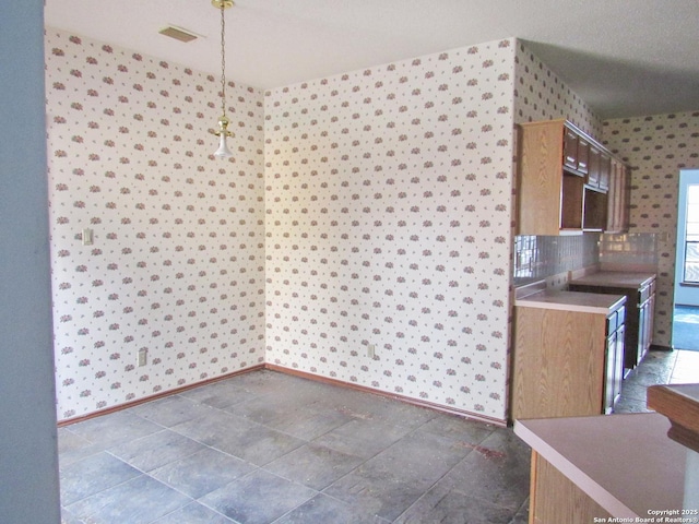 kitchen with decorative light fixtures