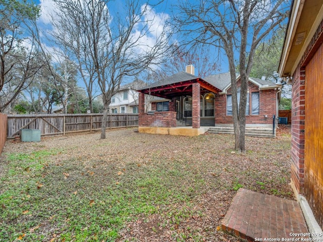 view of yard with a patio