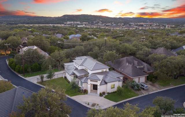 view of aerial view at dusk