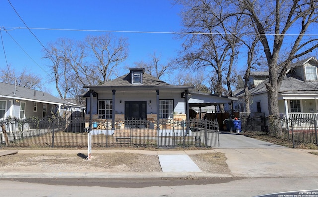 view of front of house featuring covered porch