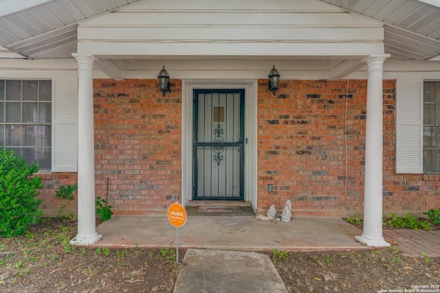 view of property entrance