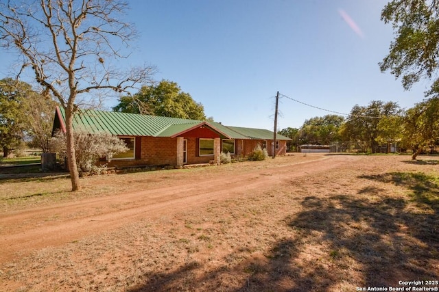 view of front of house