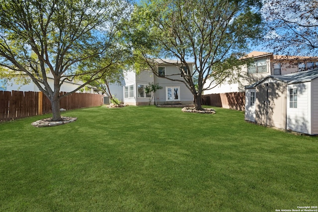 view of yard with a shed