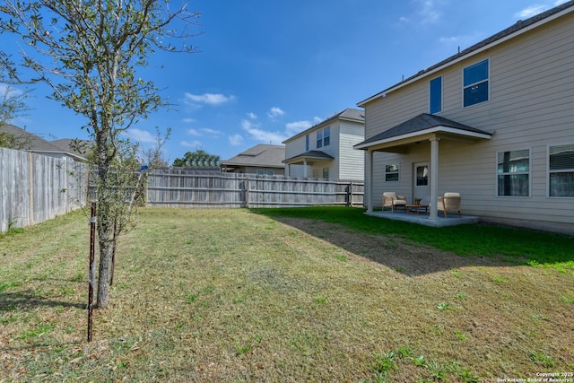 view of yard with a patio