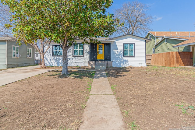 view of front of house