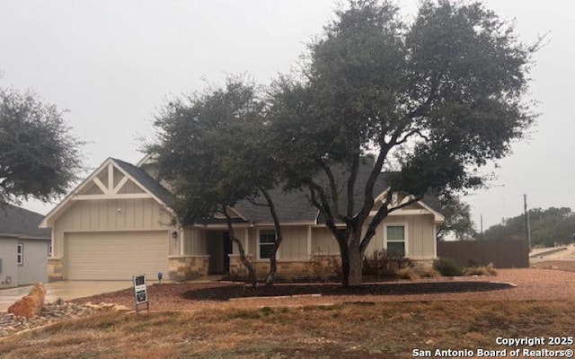 view of front of home featuring a garage