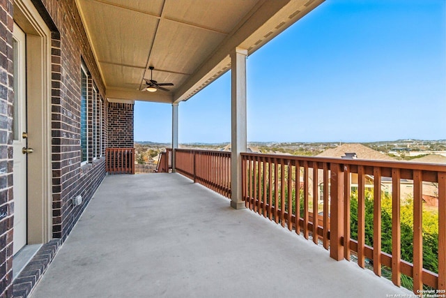 balcony with ceiling fan