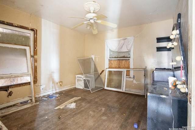 miscellaneous room with dark hardwood / wood-style floors and ceiling fan