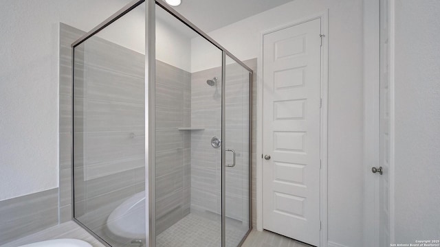 2623 Vistablue Ln, San Antonio, TX 78245 - full bath featuring toilet and a stall shower