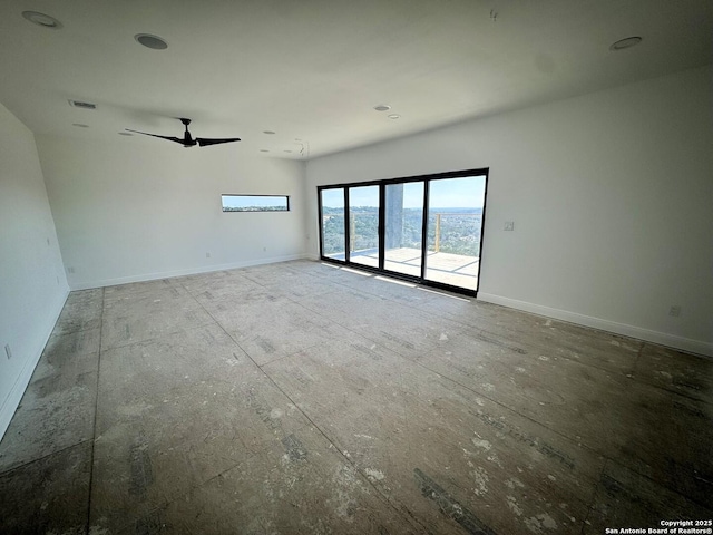 empty room with ceiling fan