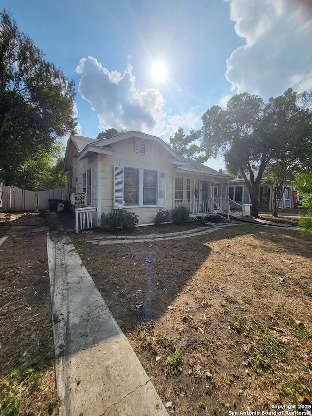 view of front of property