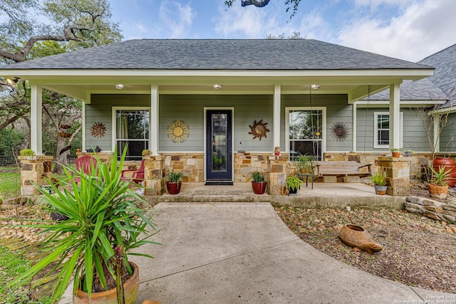 bungalow featuring a porch