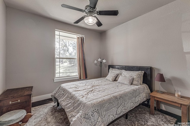 bedroom with ceiling fan