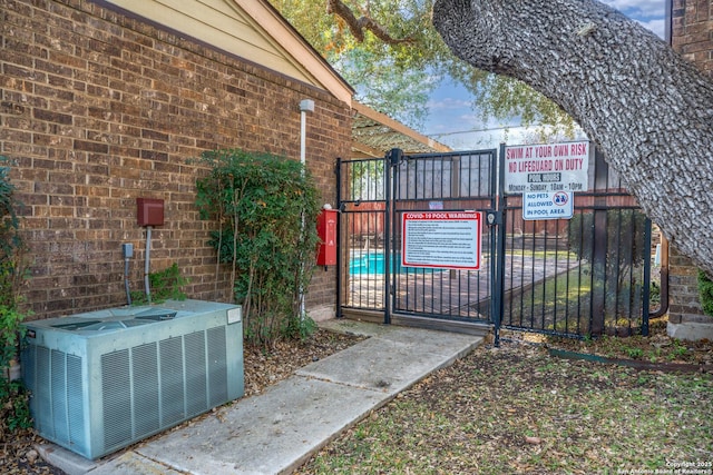 view of gate with cooling unit