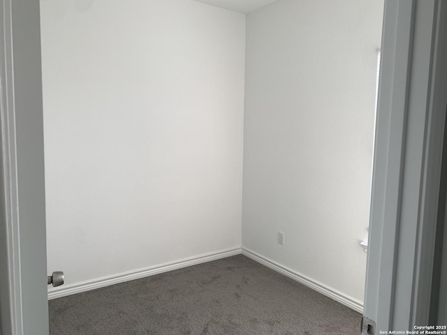 unfurnished room with carpet floors