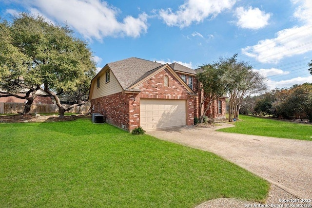 view of front of home featuring central AC unit and a front lawn