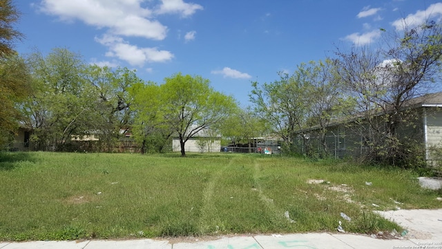 415 Amires Pl, San Antonio TX, 78237 land for sale