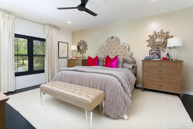 bedroom featuring ceiling fan