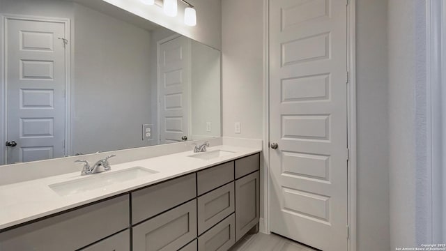 2607 Vistablue Ln, San Antonio, TX 78245 - full bath with double vanity