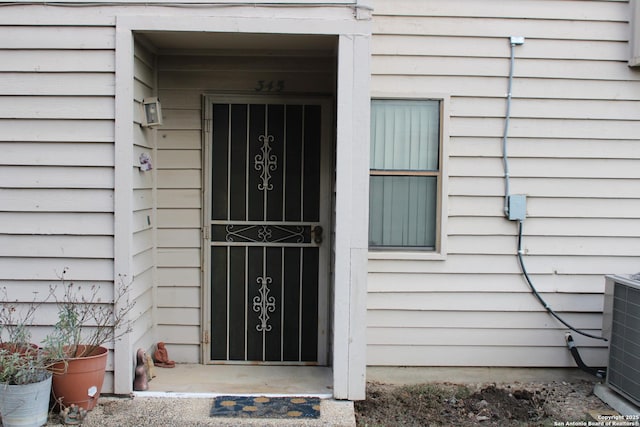 view of property entrance