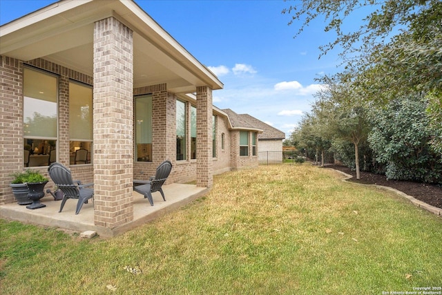 view of yard with a patio