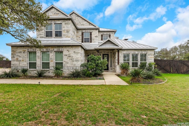 view of front of house featuring a front yard