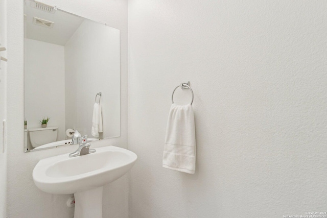 bathroom featuring visible vents