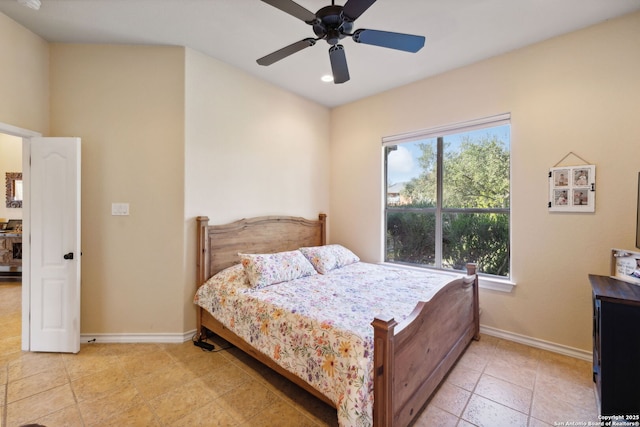 bedroom with ceiling fan