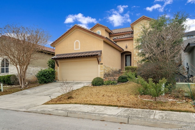 view of mediterranean / spanish-style home