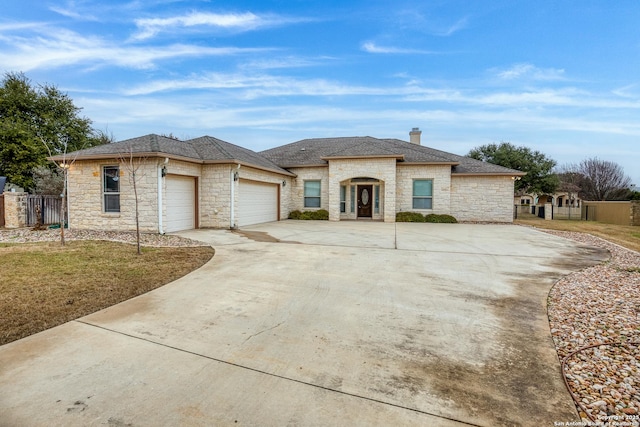 view of front facade featuring a garage