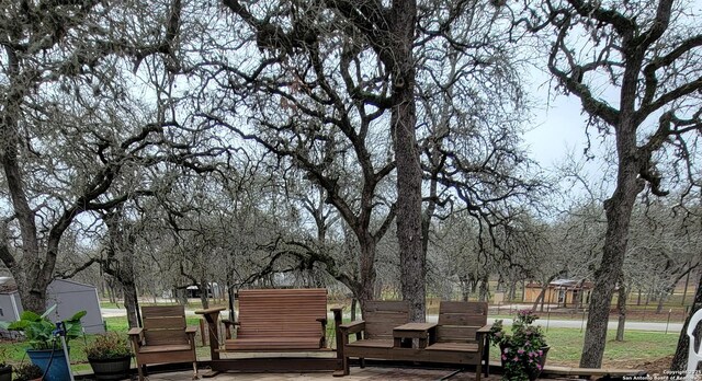 39 Post Oak Ln, Vernia, TX 78121 - view of home's community
