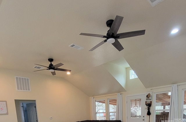 39 Post Oak Ln, Vernia, TX 78121 - details with ceiling fan