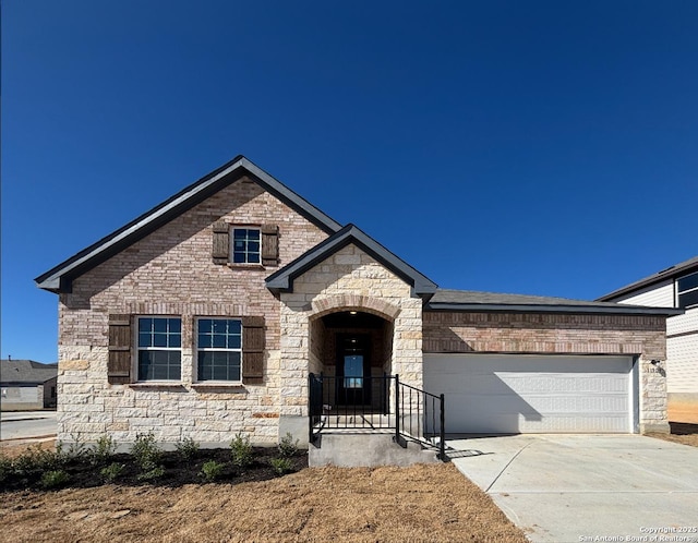 view of front of house featuring a garage