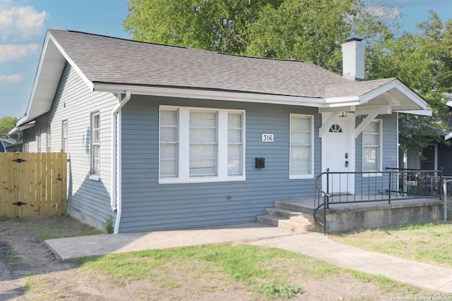 view of front of property featuring covered porch