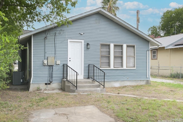 bungalow-style house featuring central AC