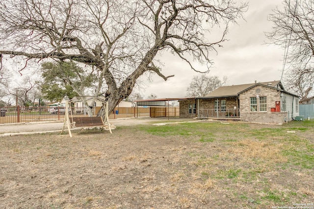 view of yard with a carport