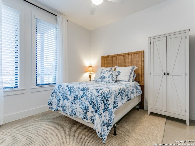 bedroom with ceiling fan