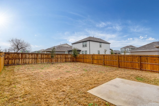 view of yard featuring a patio