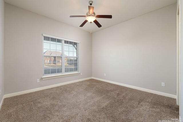 unfurnished room featuring carpet flooring and ceiling fan