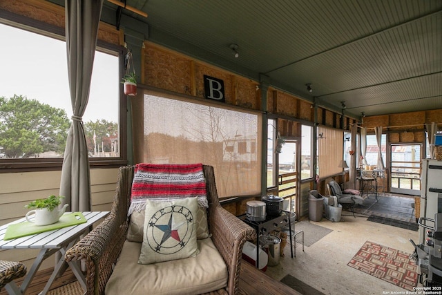 view of sunroom / solarium