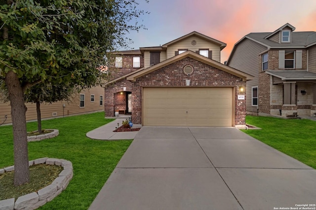 view of front of property with a lawn