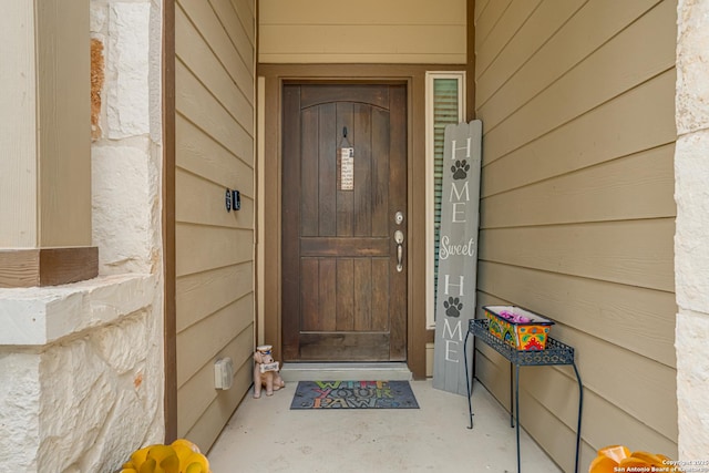 view of property entrance