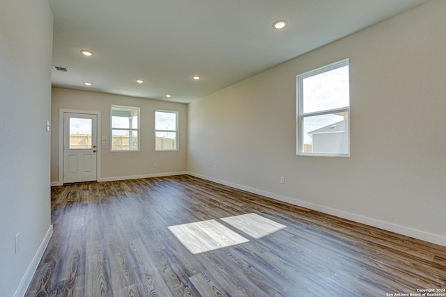 empty room featuring light hardwood / wood-style flooring