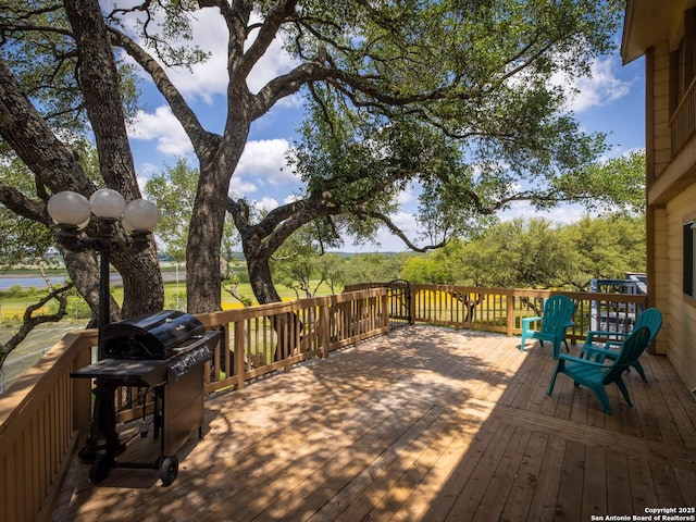 1048 Parkview Dr, Canyon Lake, TX 78133 - wooden terrace featuring area for grilling