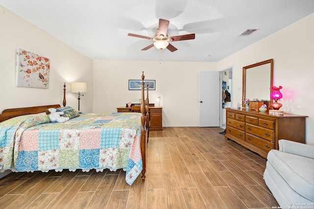 bedroom with ceiling fan