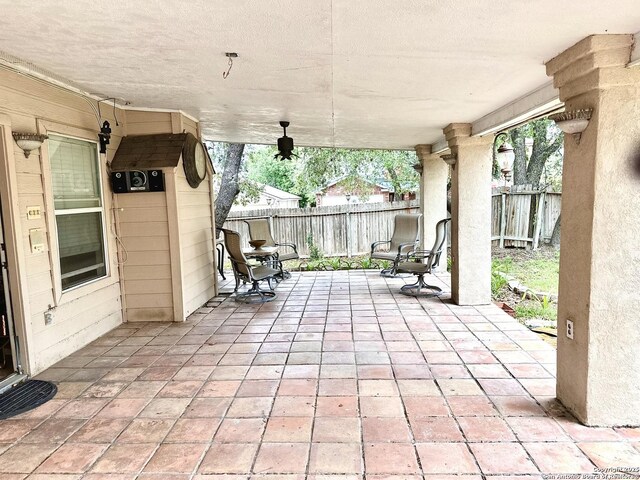 10308 Bobcat Blf, San Antonio, TX 78251 - view of patio