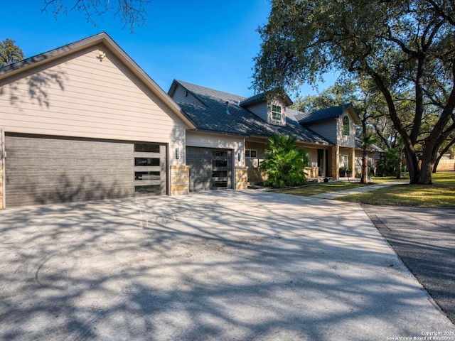 view of front facade with a garage